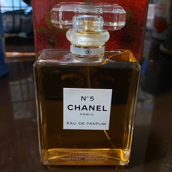 Chanel no 5 perfume
